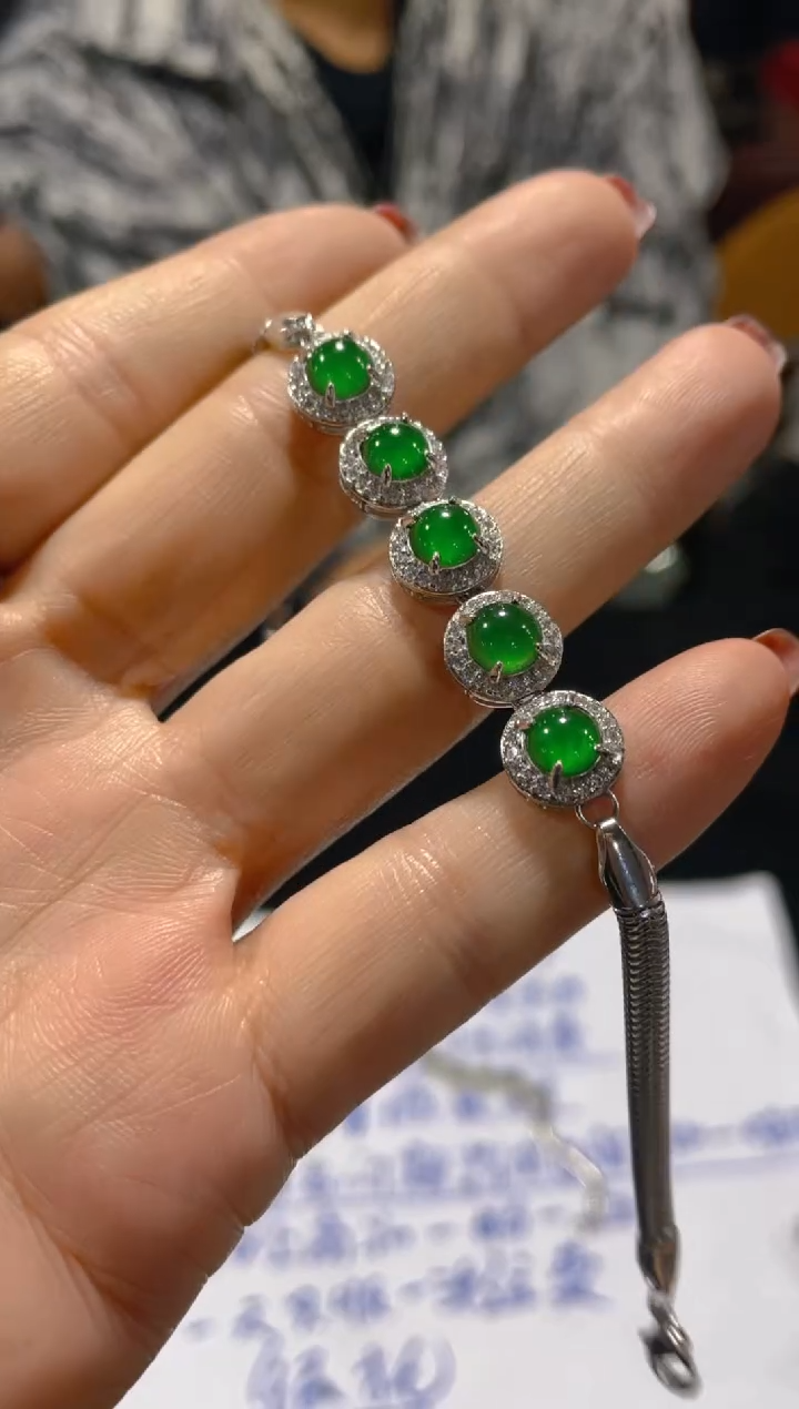 【闪购商品】定制翡翠未镶嵌天然A货翡翠多样性发货拍一发一