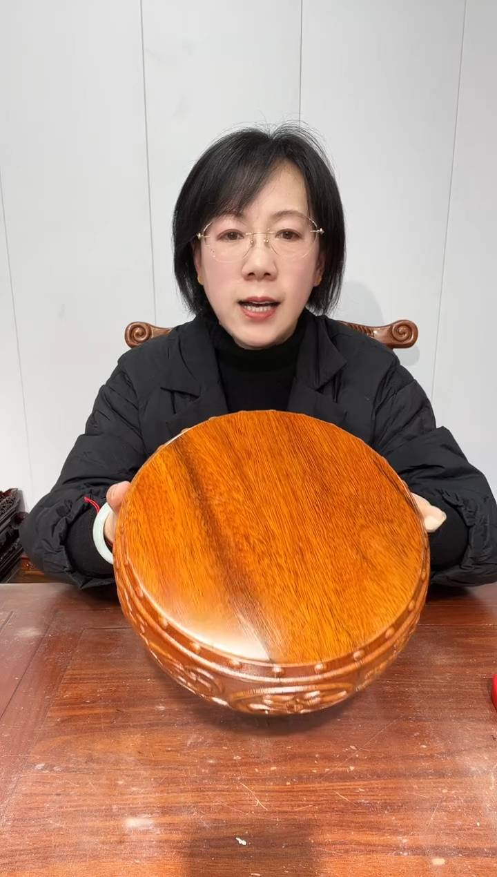 木木**年瑕疵处理 老花21.5*24*8五福临门