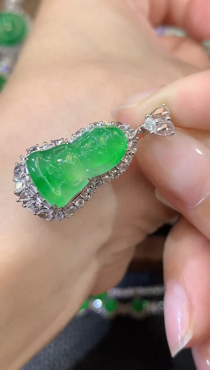 吊坠(不含链)18K金镶嵌翡翠D22