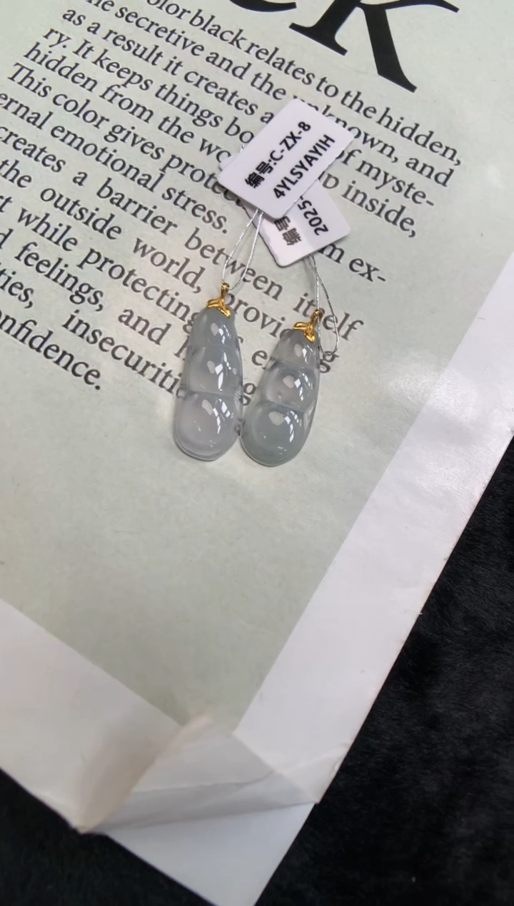 翡翠18K金镶嵌颈饰豆子  多样性发其一