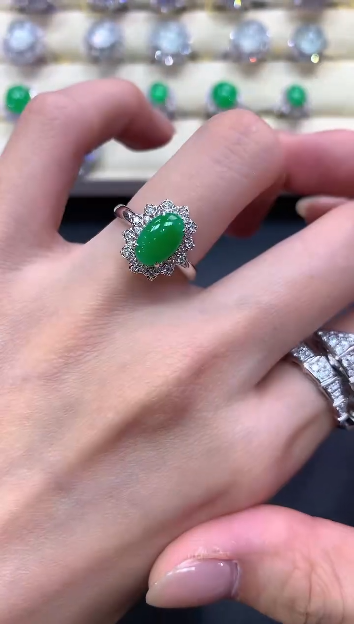 【闪购商品】翡翠戒指18K金镶嵌a188