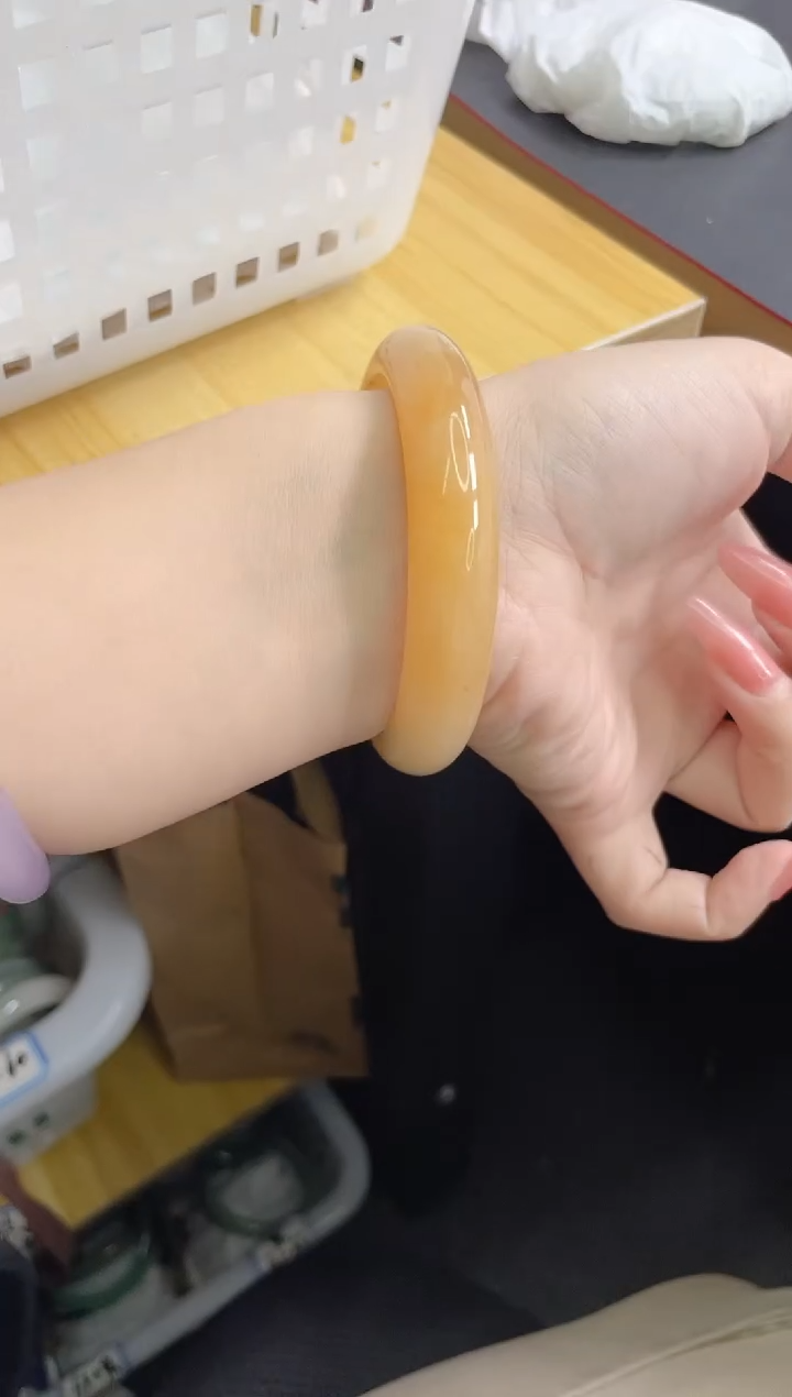 【闪购商品】石英质玉手镯未镶嵌291/62