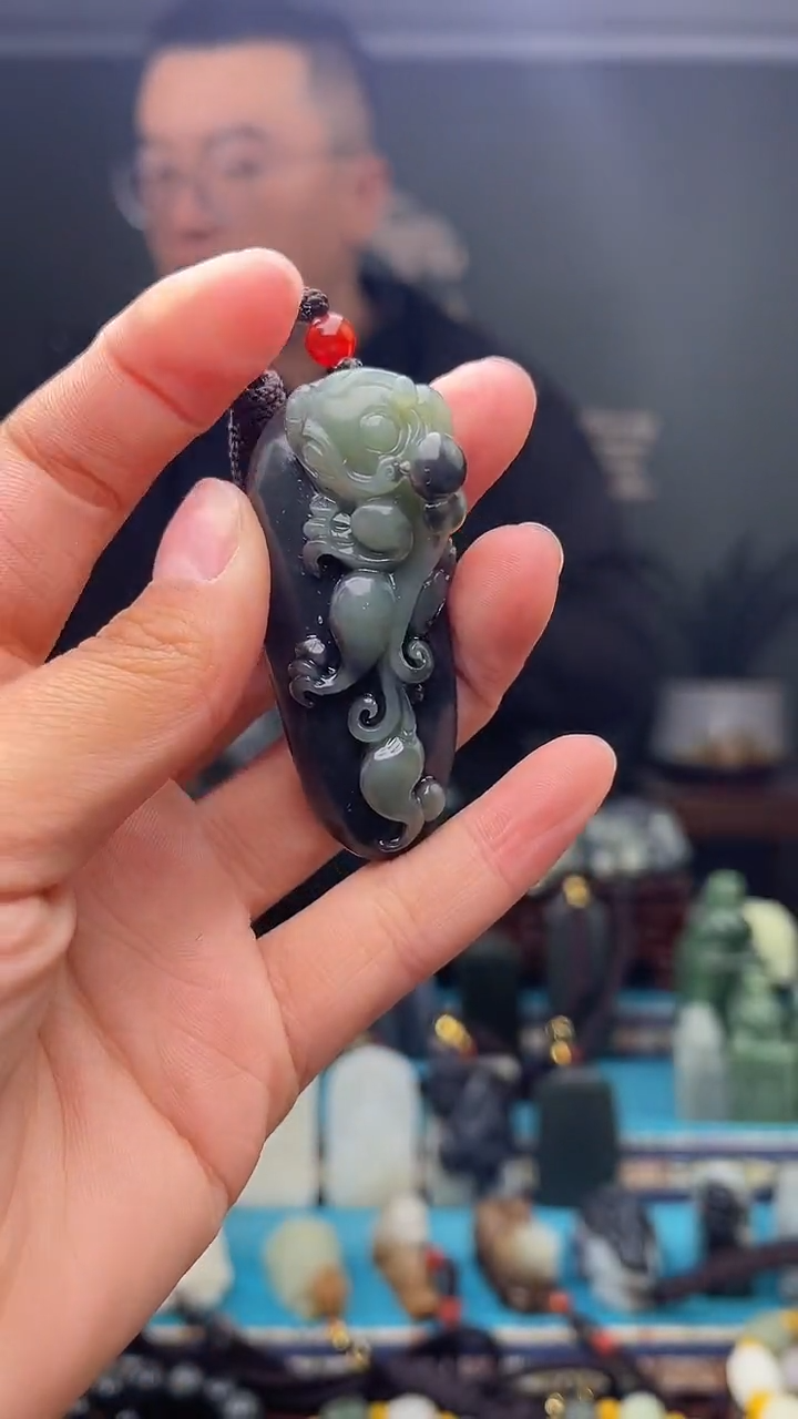 未镶嵌和田玉挂件1