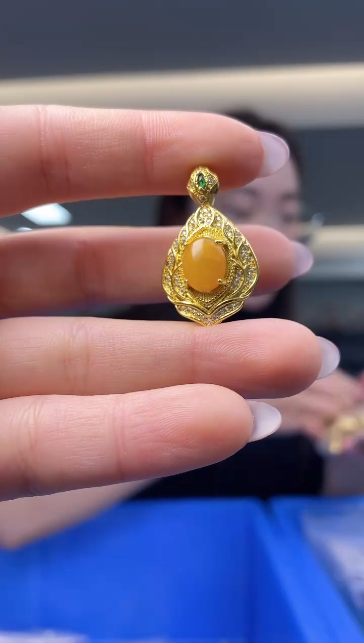 【闪购商品】蜜蜡裸石未镶嵌（多样性发一件）