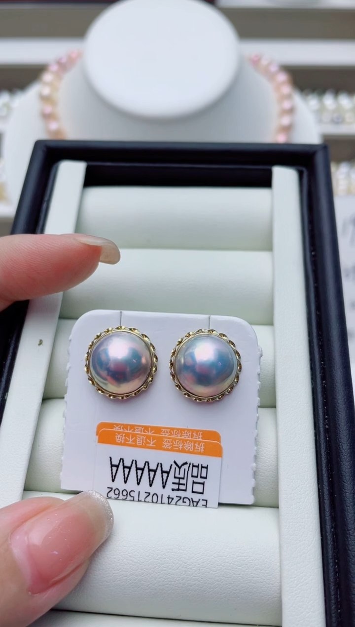 耳饰18K金镶嵌拼合珍珠（马贝珠）W84