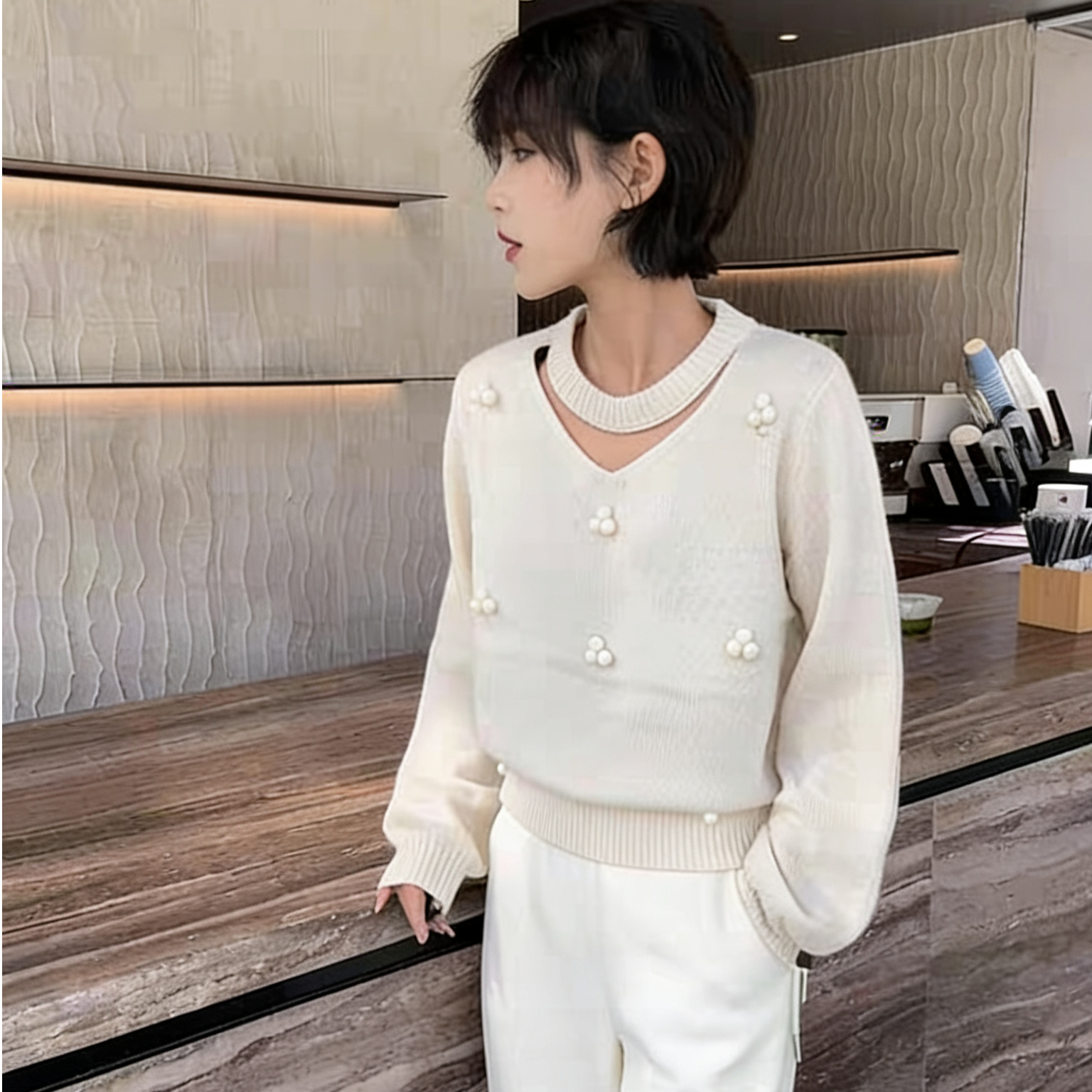 【美大枷】冬季新款韩系设计感立体花朵挂脖毛衣短款