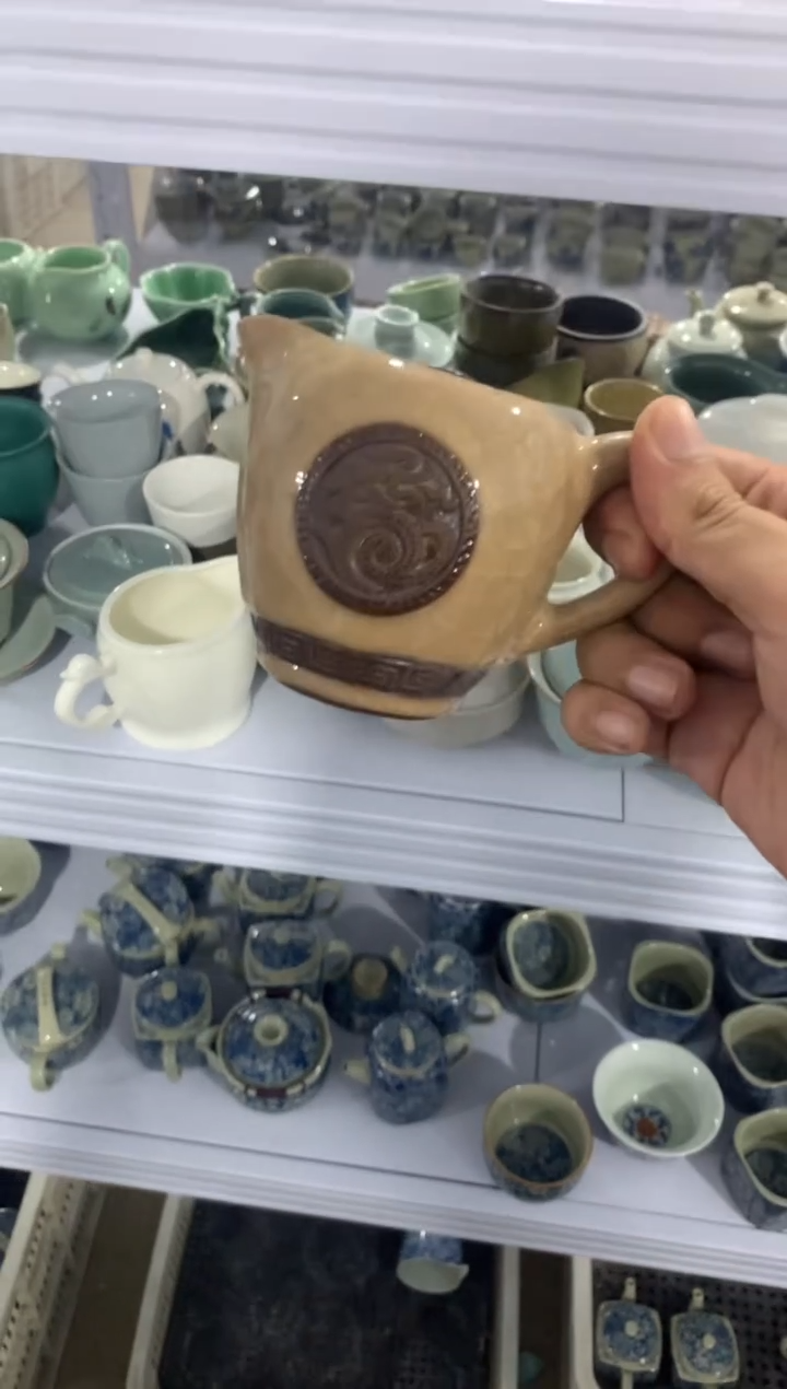 茶壶、盖碗、主人杯、客杯（轻轻微瑕介意勿拍）
