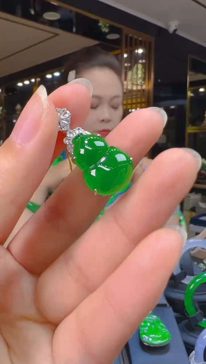 翡翠银S925镶嵌吊坠(赠链)134（多样性发其一）