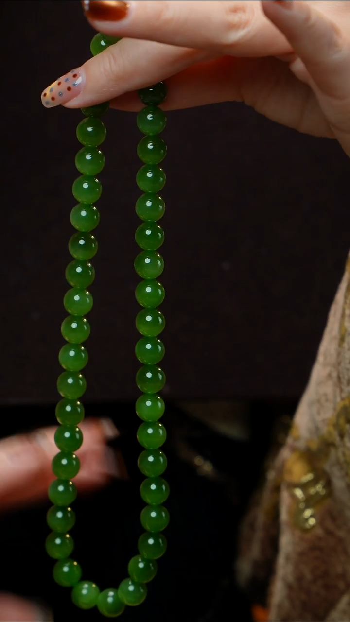 项链未镶嵌和田玉（碧玉）碧玉项链9-10mm 多样性发其一