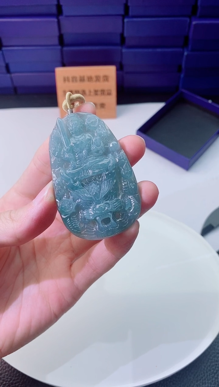 翡翠未镶嵌颈饰1111111111