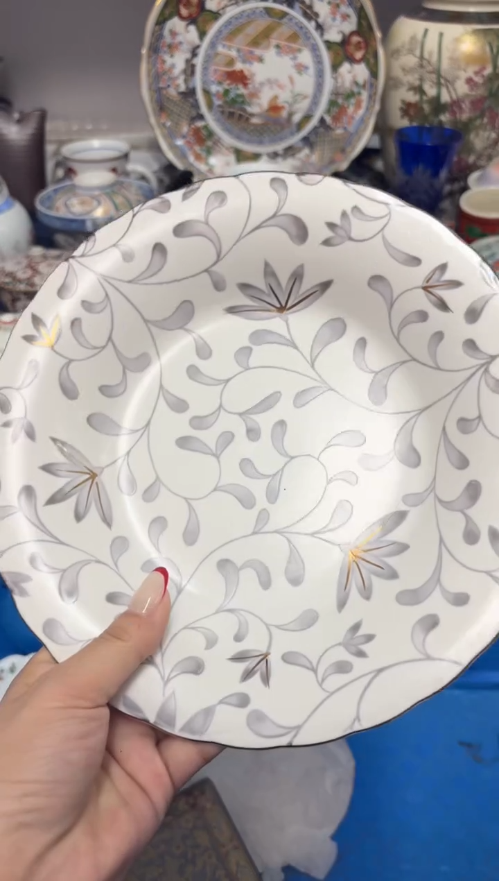 瓷片不****88888888888