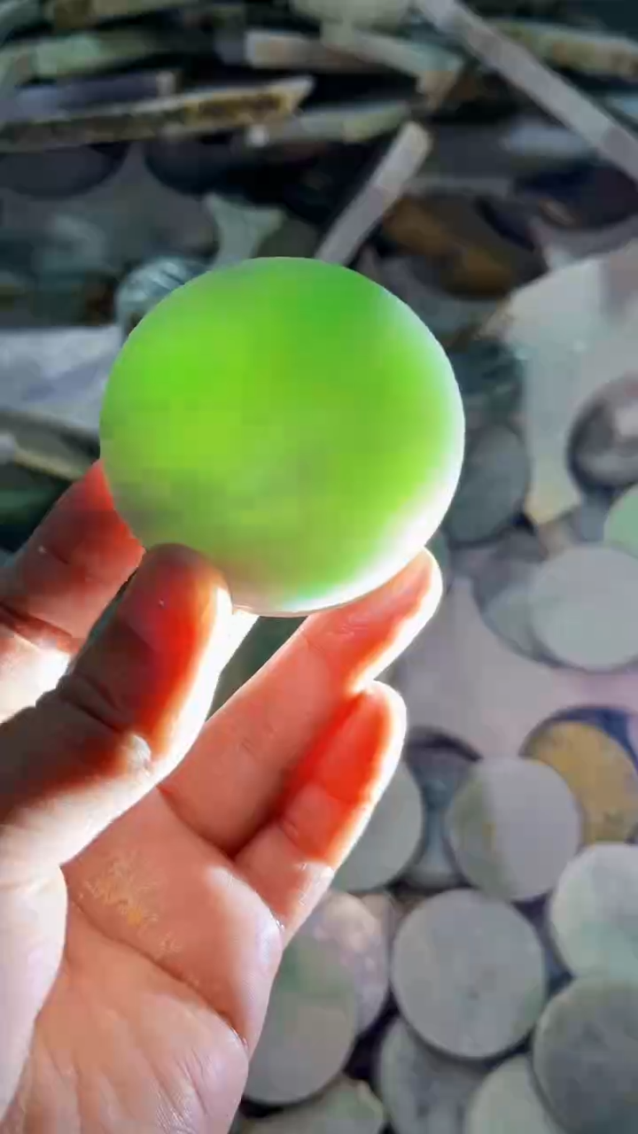 【闪购商品】翡翠挂件未镶嵌A货康壹811