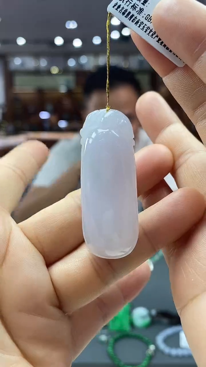 颈饰未镶嵌翡翠福瓜