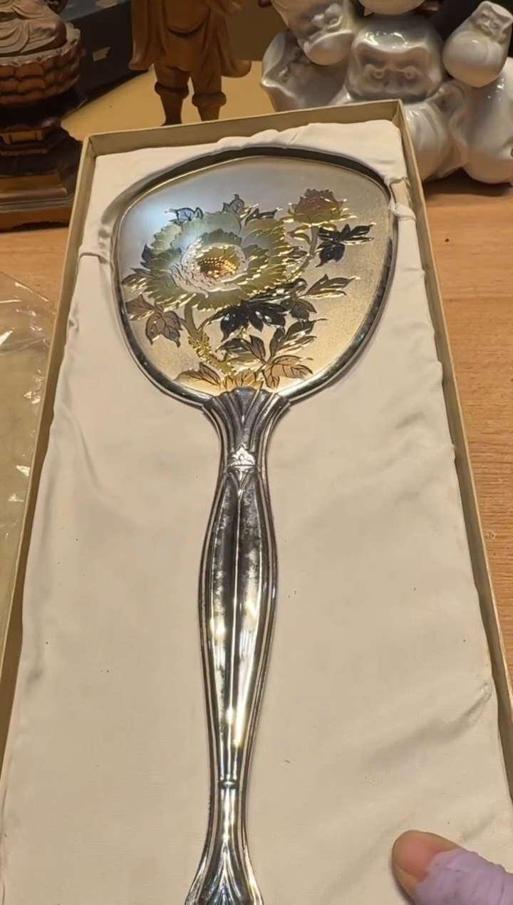 【闪购商品】老板谨慎参拍，感谢支持哈哈哈