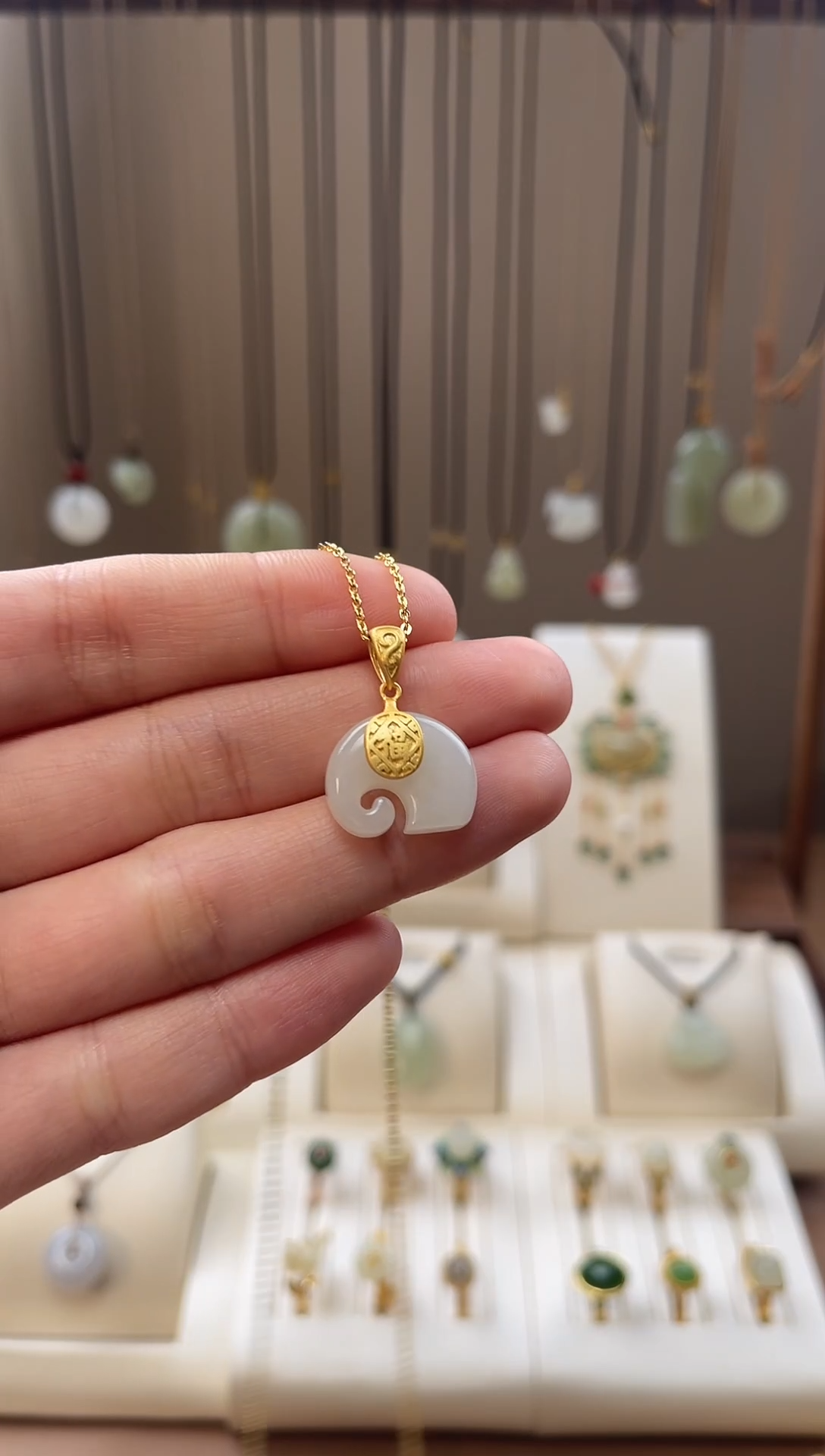 颈饰银S925镶嵌和田玉和田玉吊坠