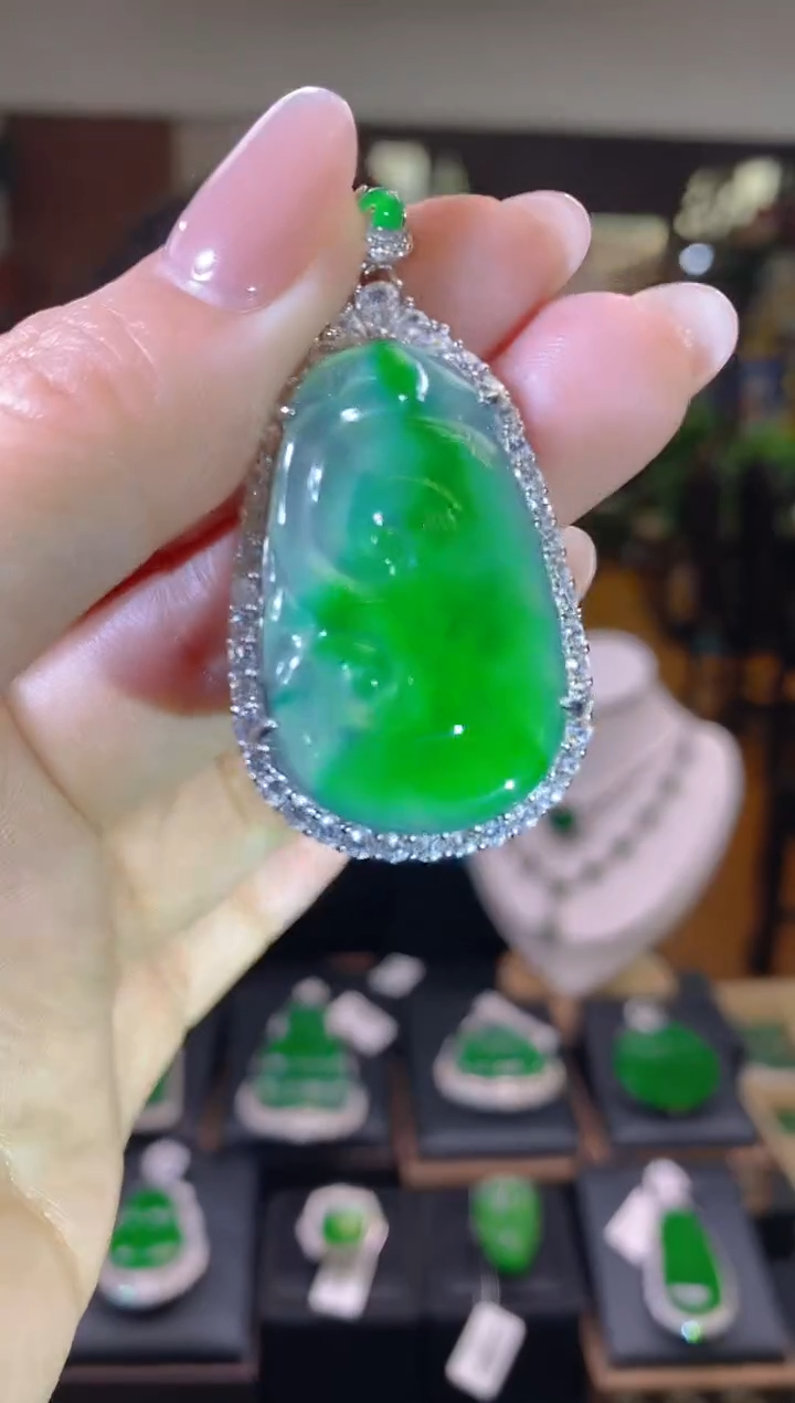 【闪购商品】翡翠吊坠(不含链)未镶嵌翡翠吊坠