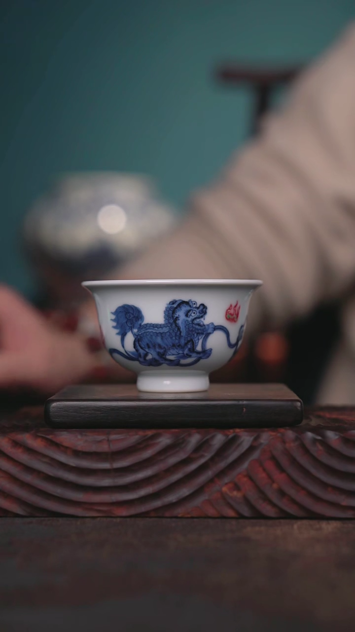【闪购商品】阳春白雪釉里红就是好
