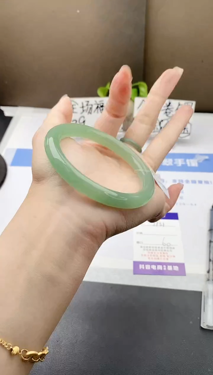 石英质玉手镯未镶嵌j131-DB多样性发货60