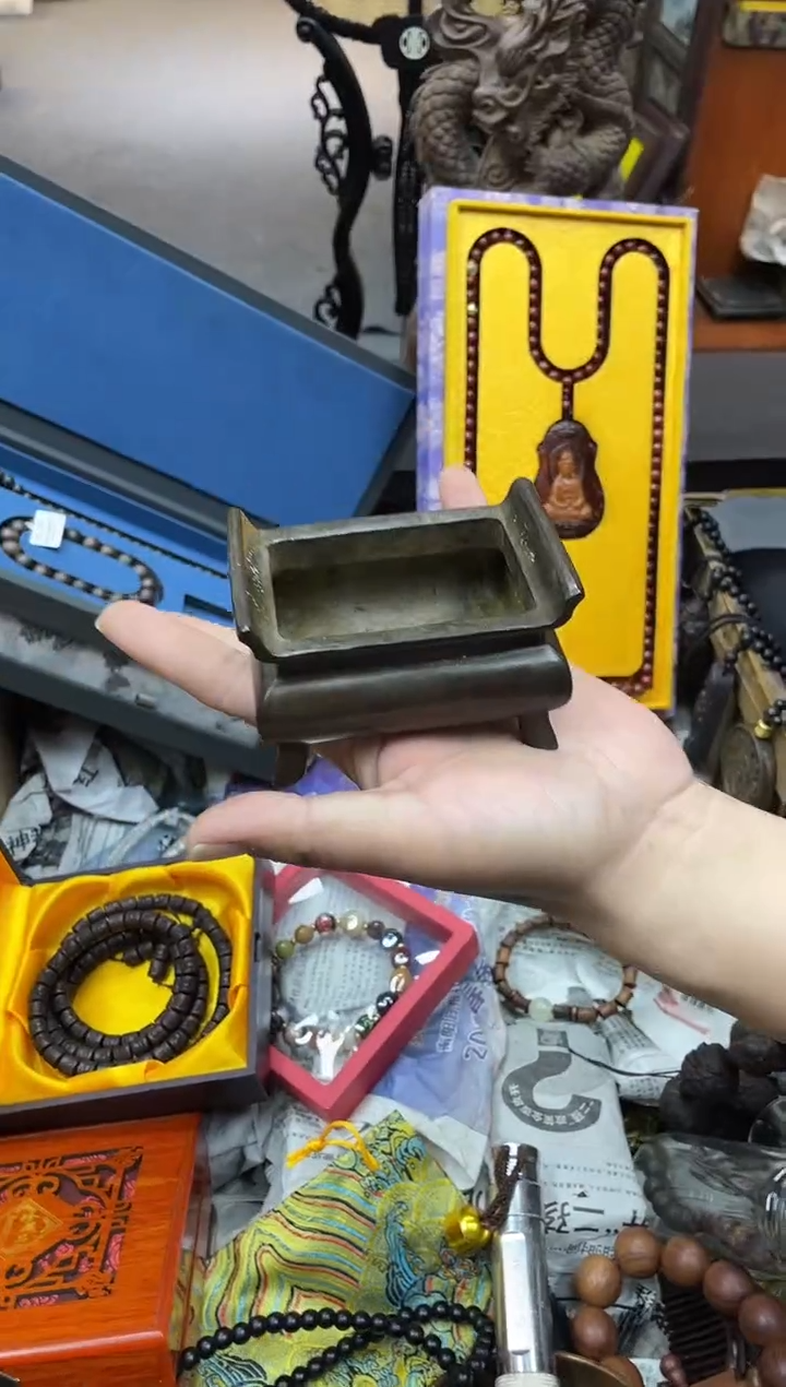 【闪购商品】大叶紫檀（黑酸枝木类） 