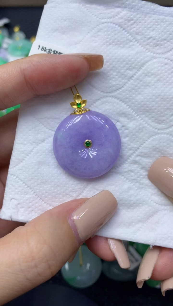 颈饰18K金镶嵌翡翠天然缅甸翡翠A货