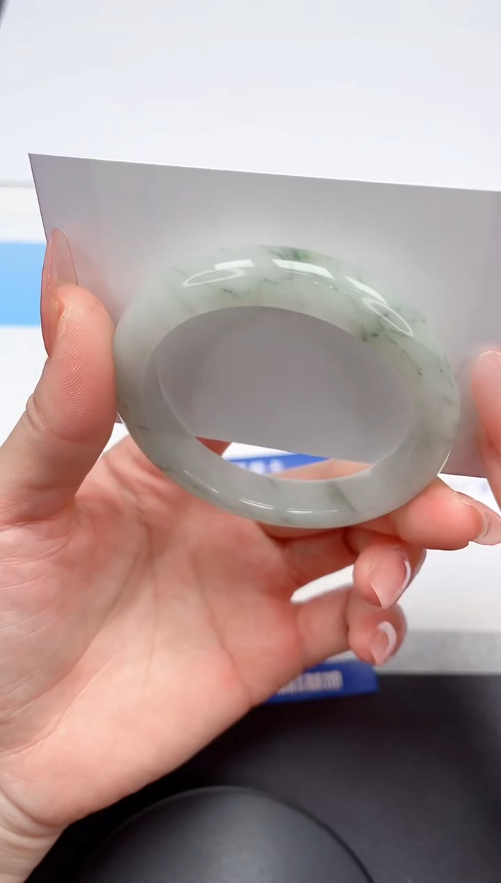 【闪购商品】石英质玉手镯未镶嵌17-54.3