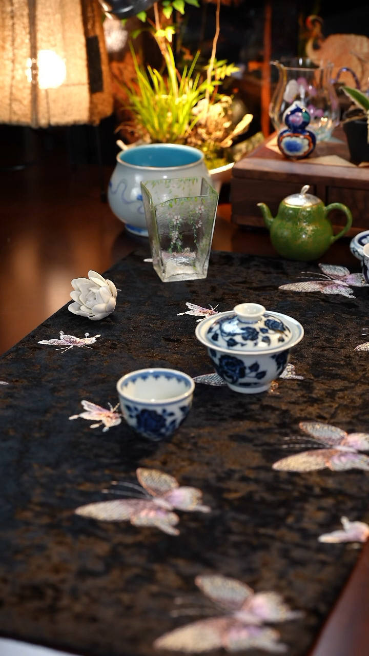 温**春柴窑青花盖碗加主人杯