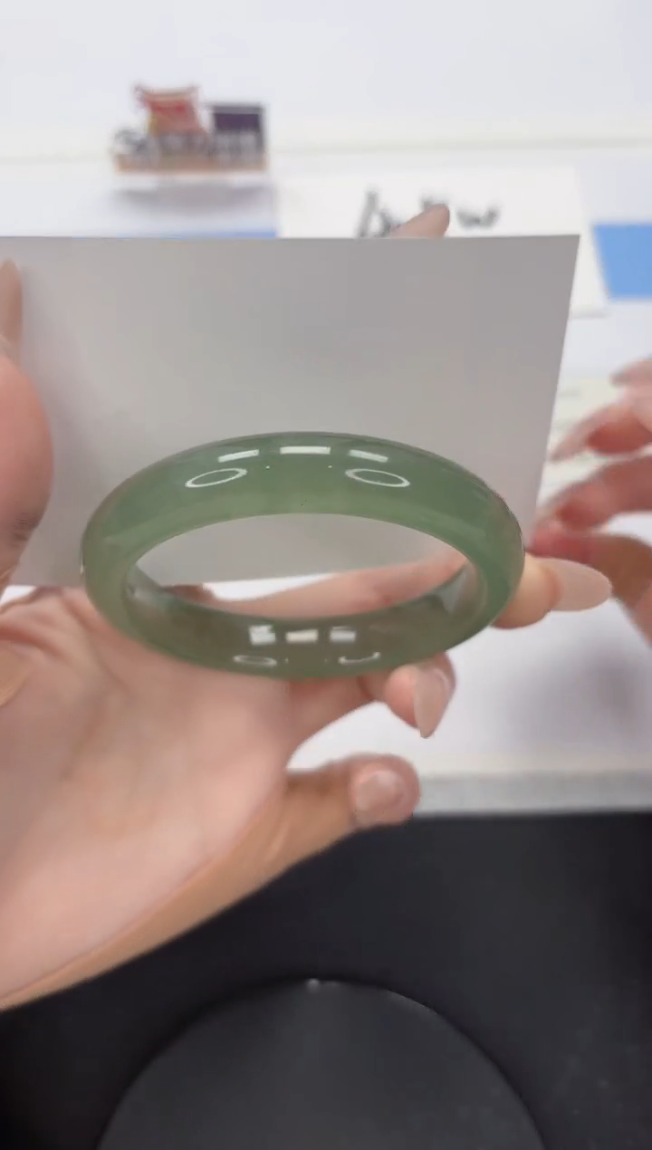 【闪购商品】石英质玉手镯未镶嵌A109-56.8