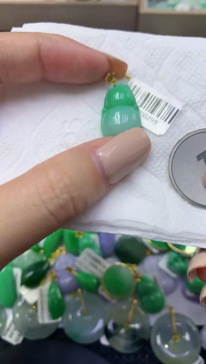 颈饰未镶嵌翡翠天然缅甸翡翠A货