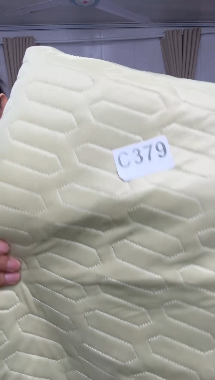 瞄**咪瑕疵床品一物一拍379
