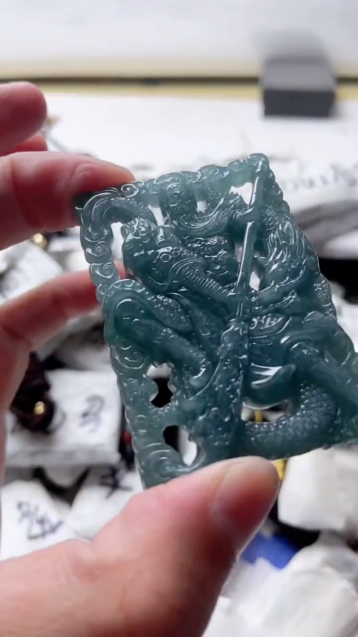 【闪购商品】翡翠颈饰未镶嵌8888888888888