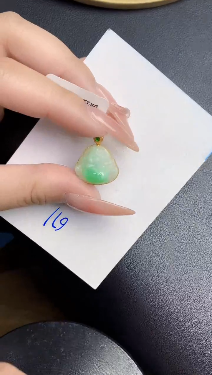 【闪购商品】翡翠颈饰18K金镶嵌000000000