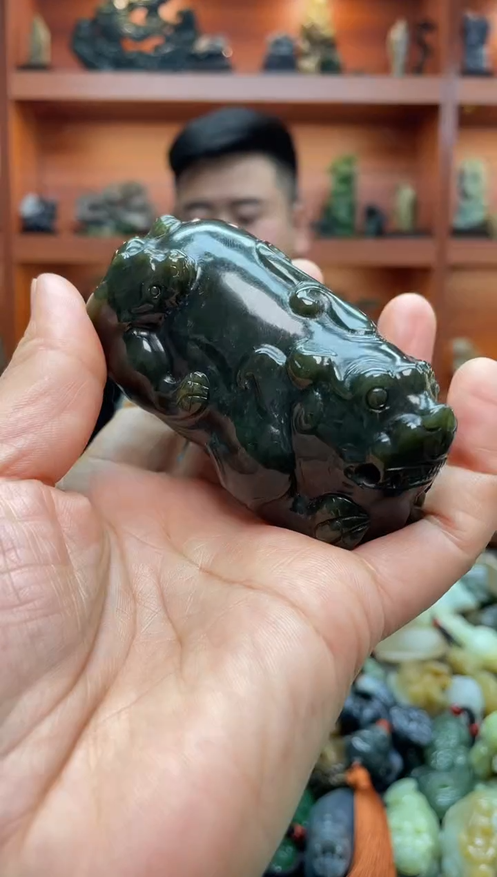 未镶嵌和田玉把件1