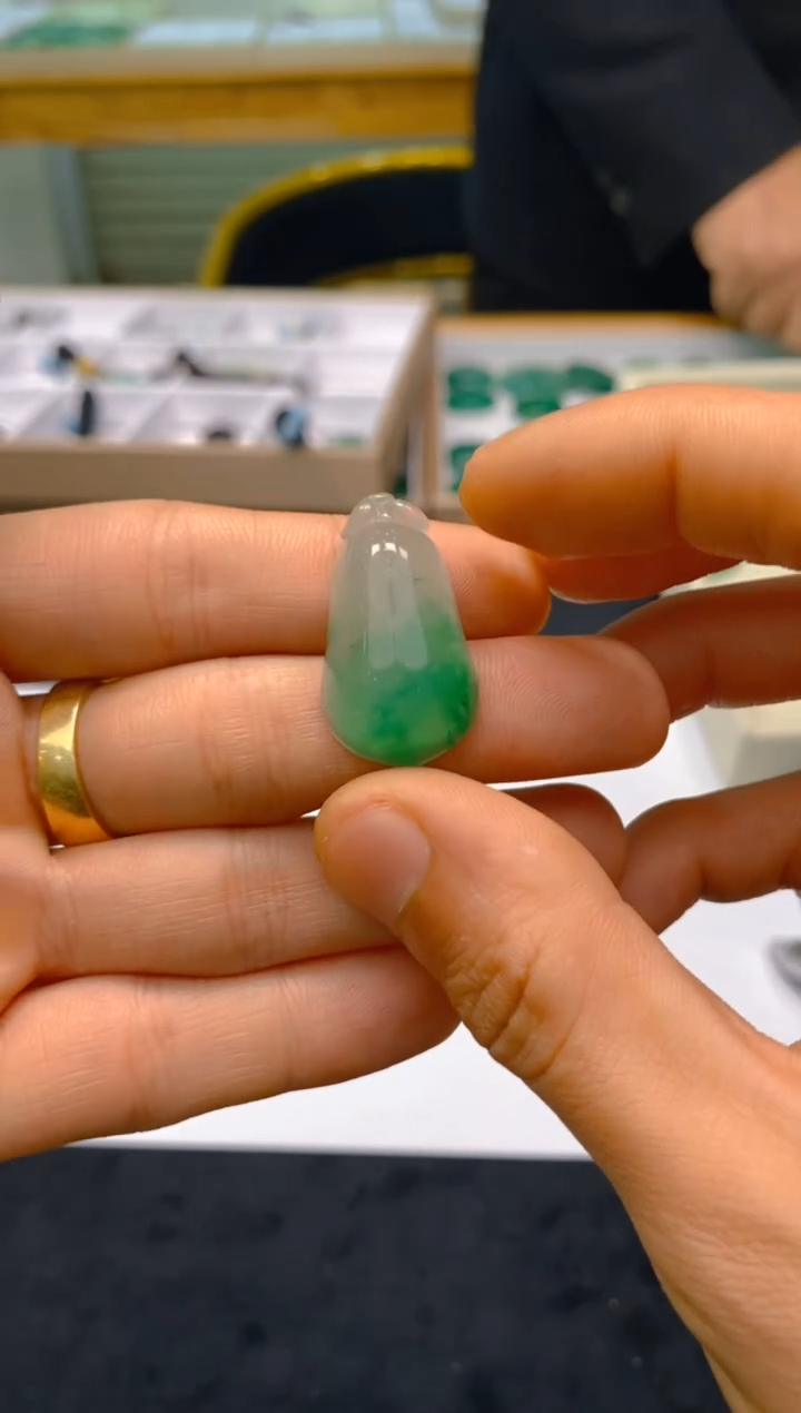 【闪购商品】石英质玉颈饰未镶嵌冰美人非洲翠66