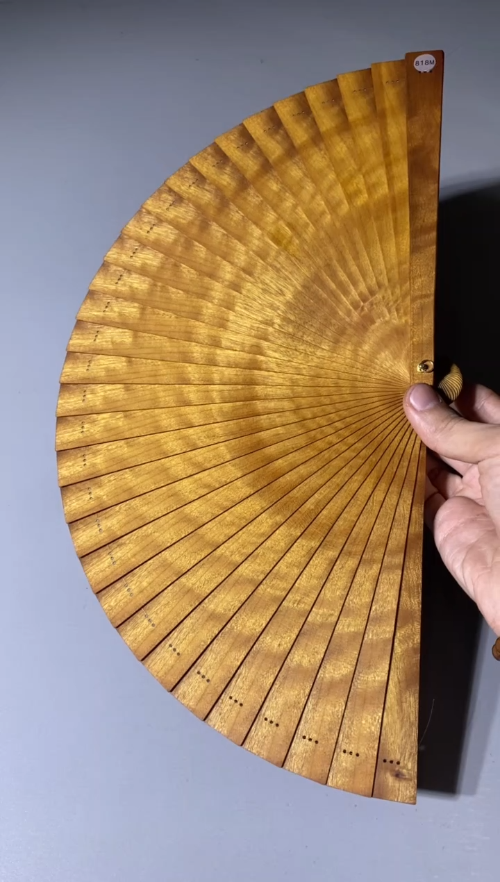 【闪购商品】金丝楠818号21cm精品金丝楠木扇子
