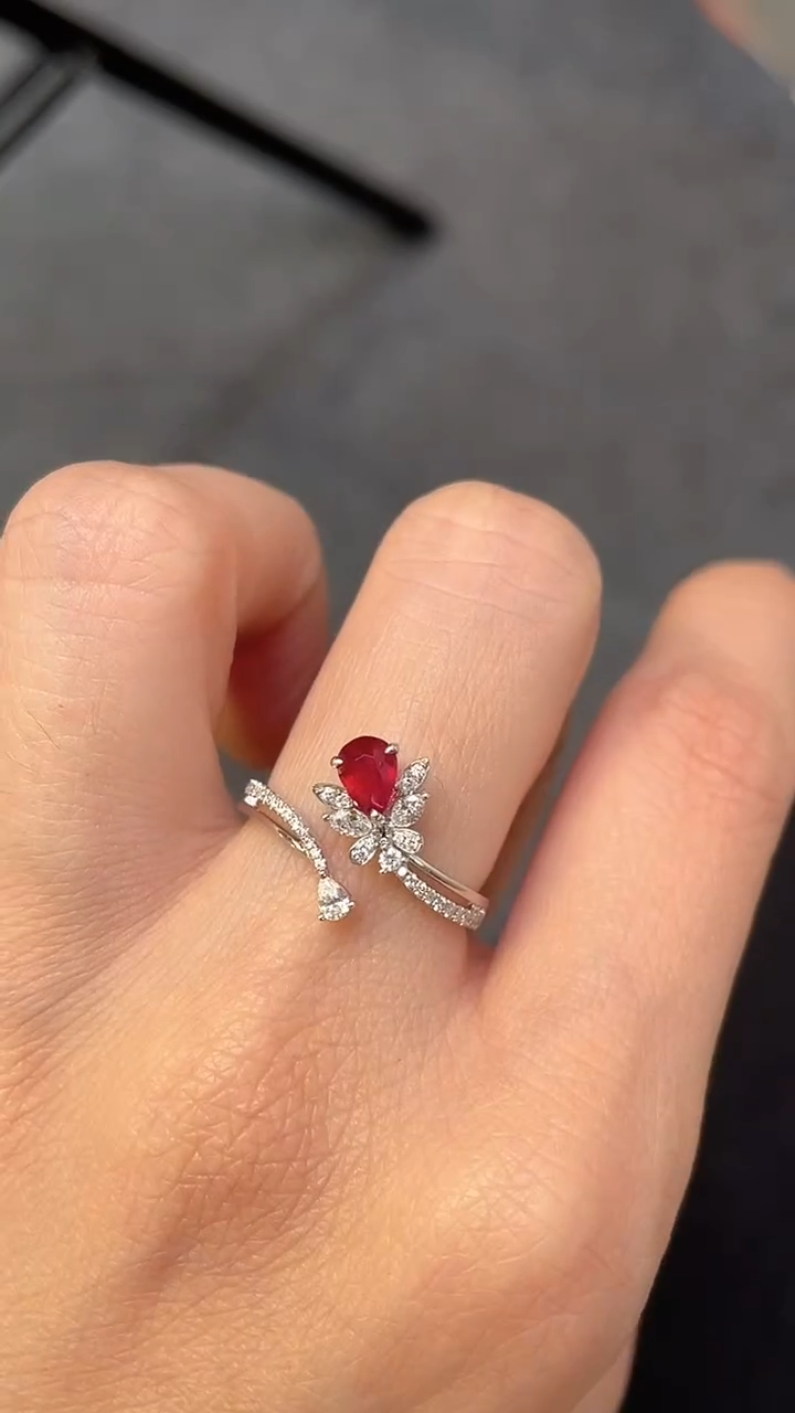 18K金镶嵌戒指红宝石无烧鸽血红主石：0.54ct