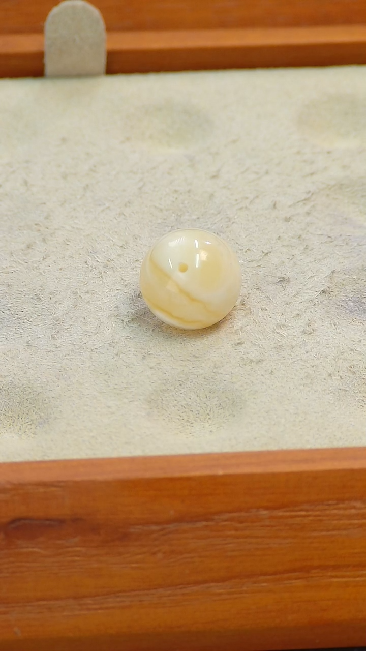 【闪购商品】蜜蜡裸石未镶嵌俄料12MM