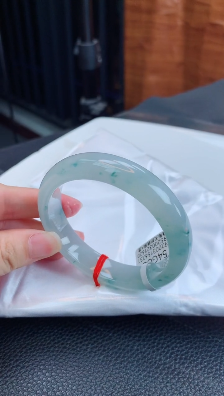 【闪购商品】翡翠手镯未镶嵌缅甸天然翡翠A货手镯