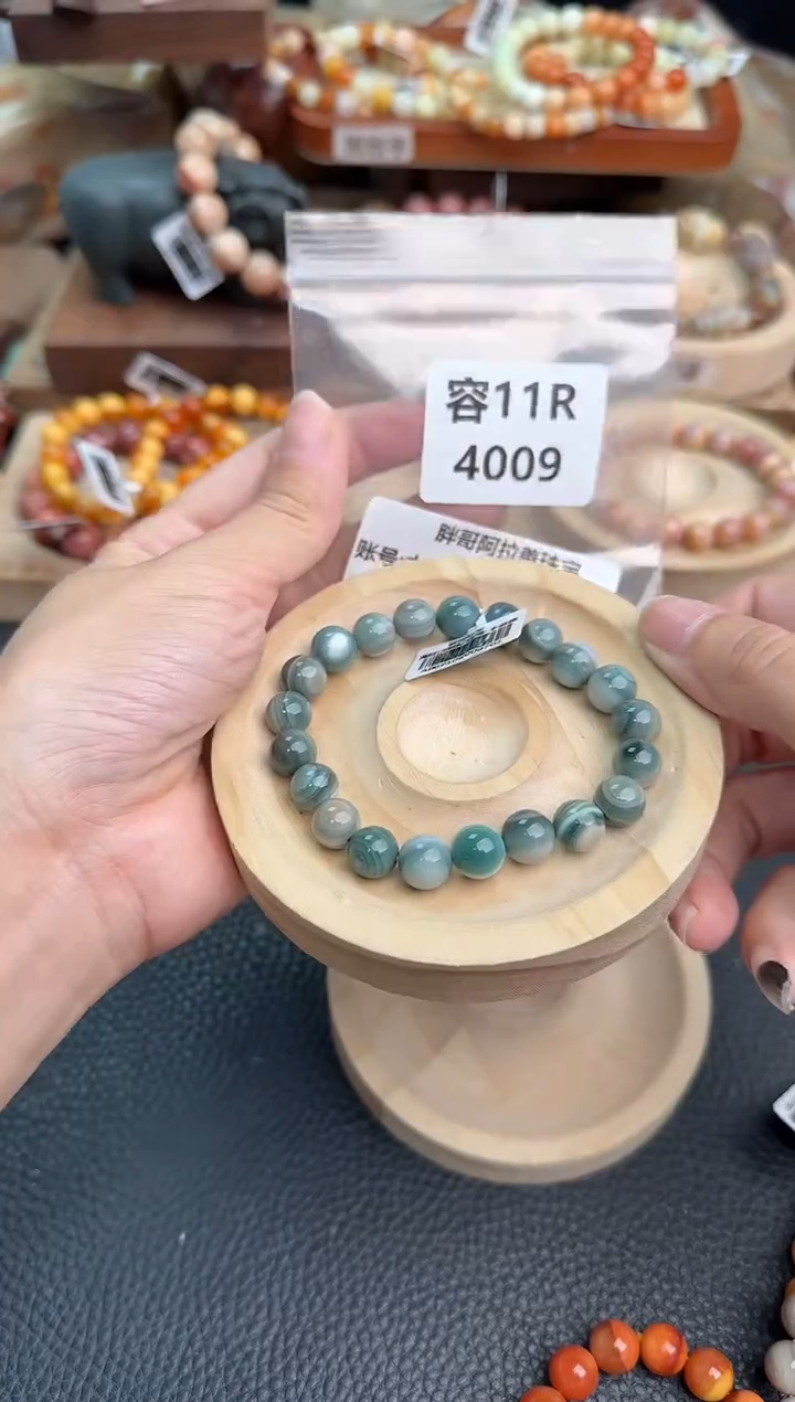 石英质玉手链未镶嵌木****可11R4009