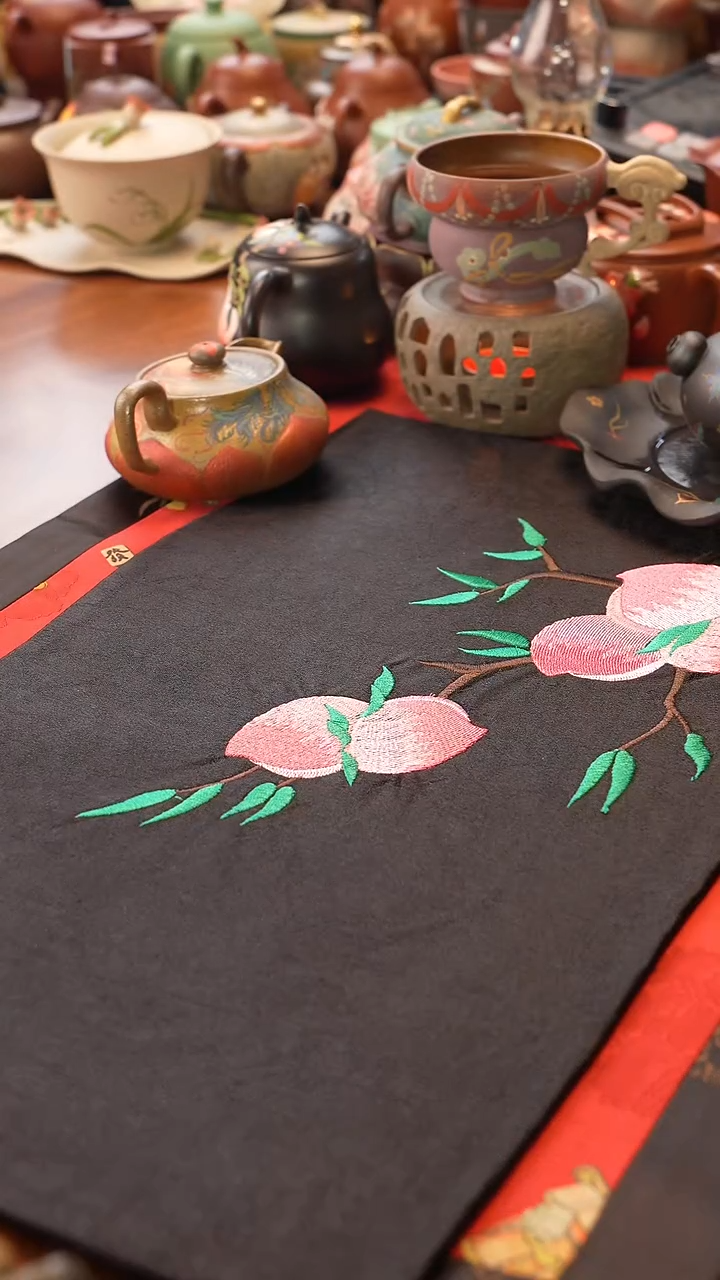 茶壶紫砂桃子茶席