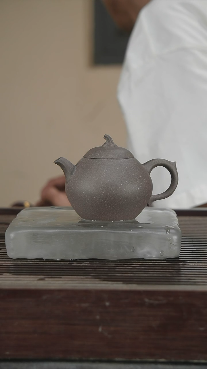 茶壶紫砂高工180CC36号带证