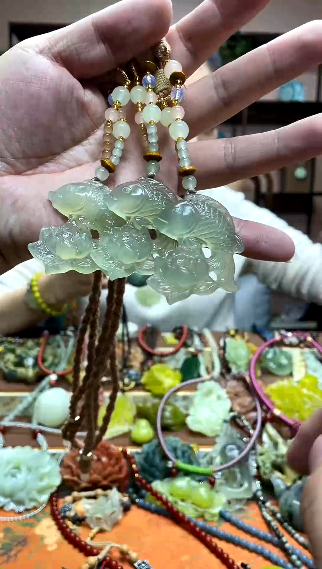 未镶嵌岫玉吊坠多样性发货发其中之一