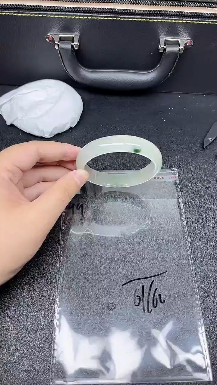 无非金属时尚冰透镯（一物一图)99