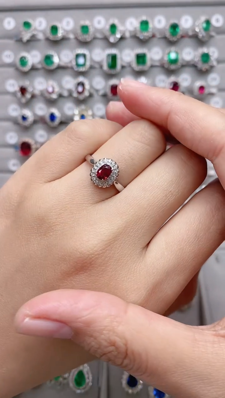 【闪购商品】红宝石18K金戒指18K金镶嵌.