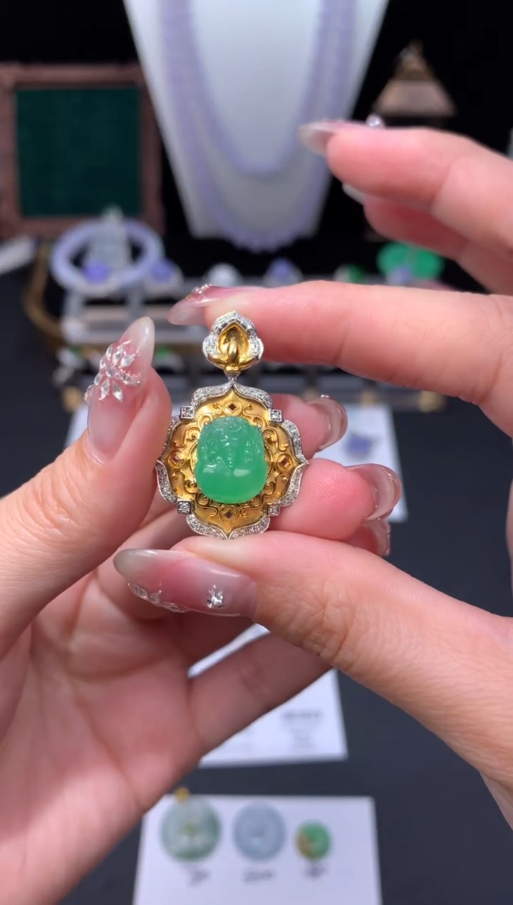 18K金镶嵌定制翡翠48小时鉴赏期 退货不扣服务费