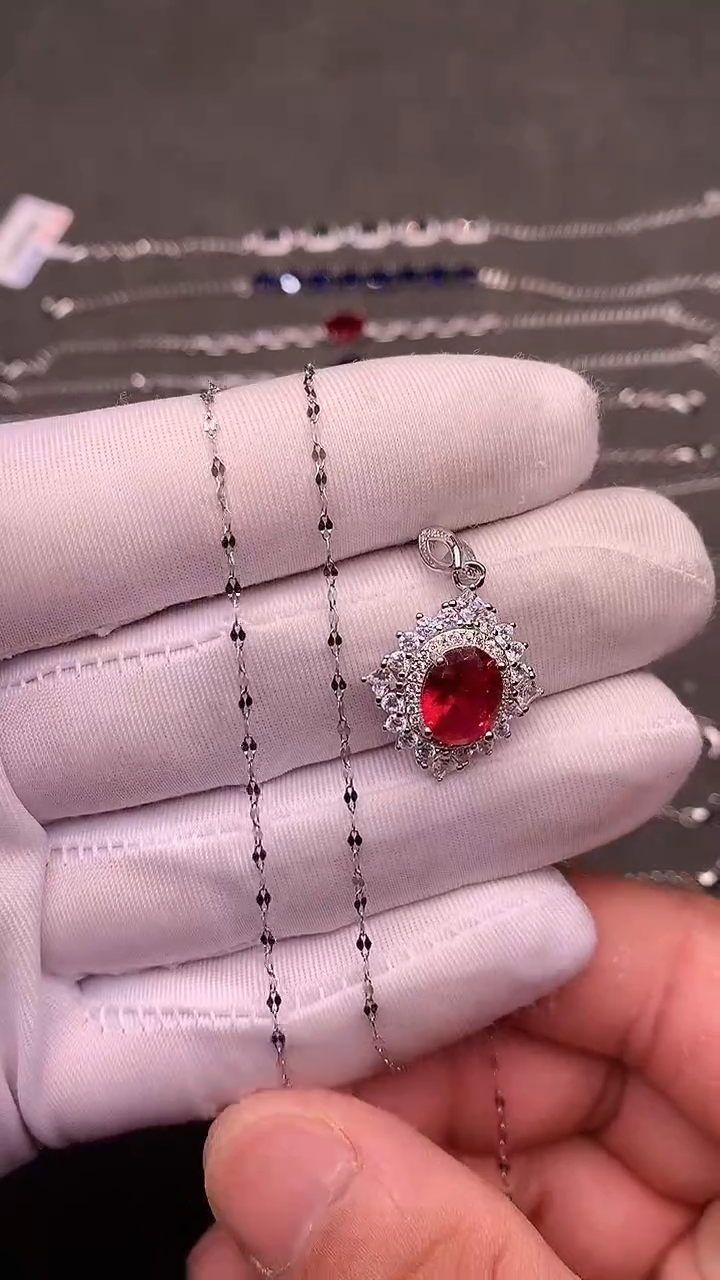 【闪购商品】红宝石颈饰银S925镶嵌.....