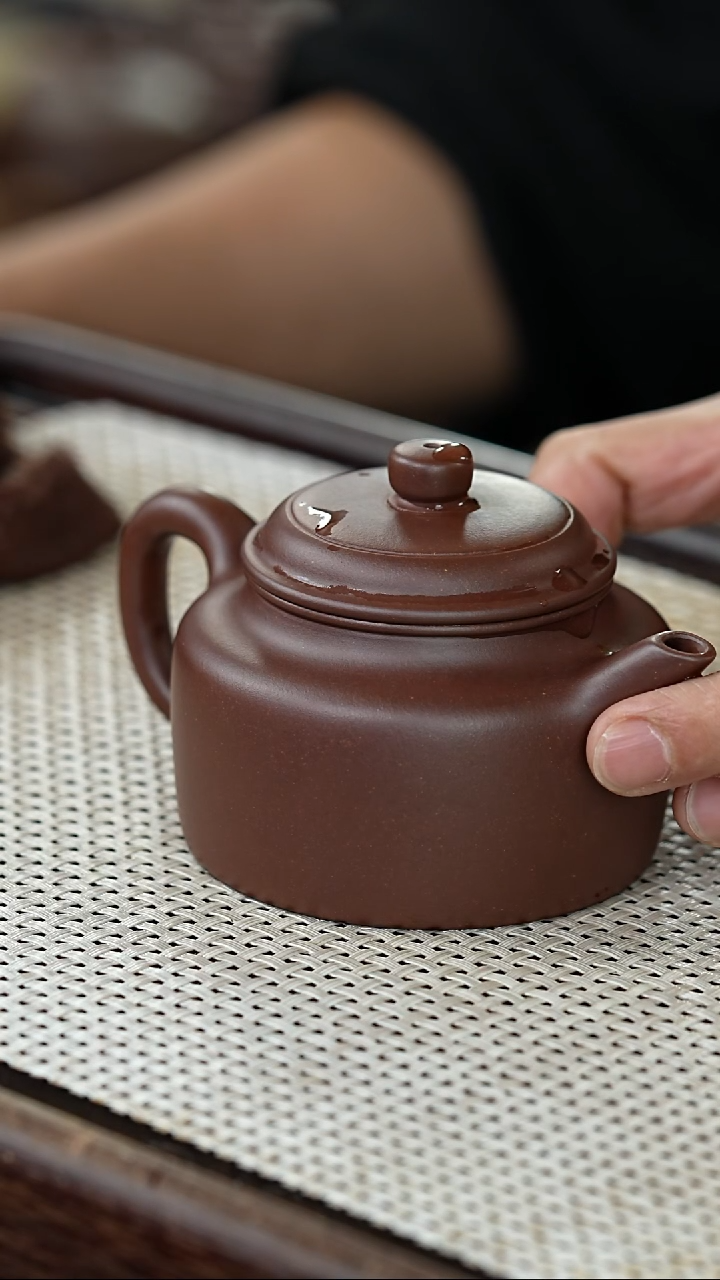 【闪购商品】紫砂茶壶@@AE15607余志江剑流德钟