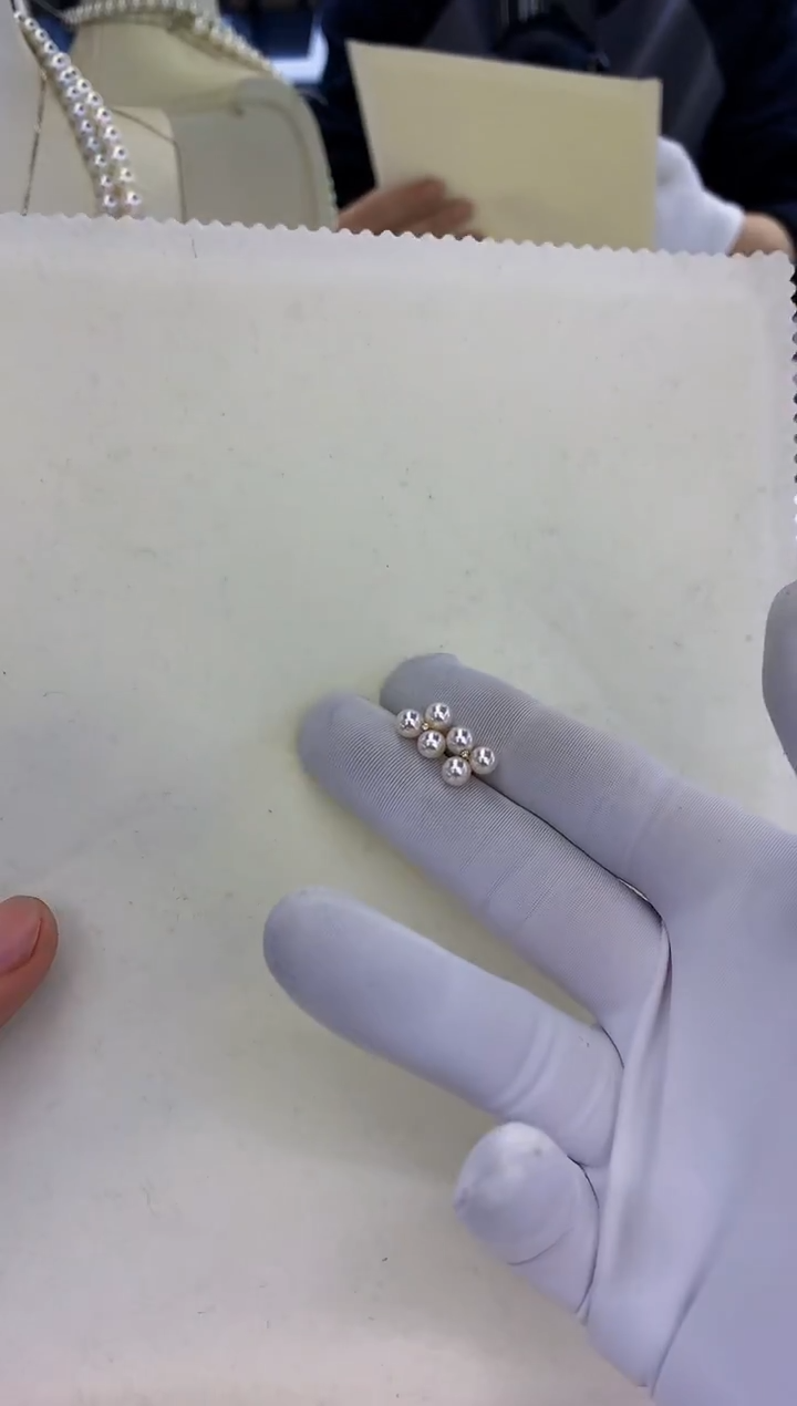 18K金镶嵌饰品海水珍珠4-5三叶草耳钉