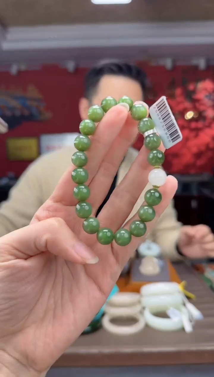 未镶嵌手链和田玉碧玉猫沙枣青单圈手串