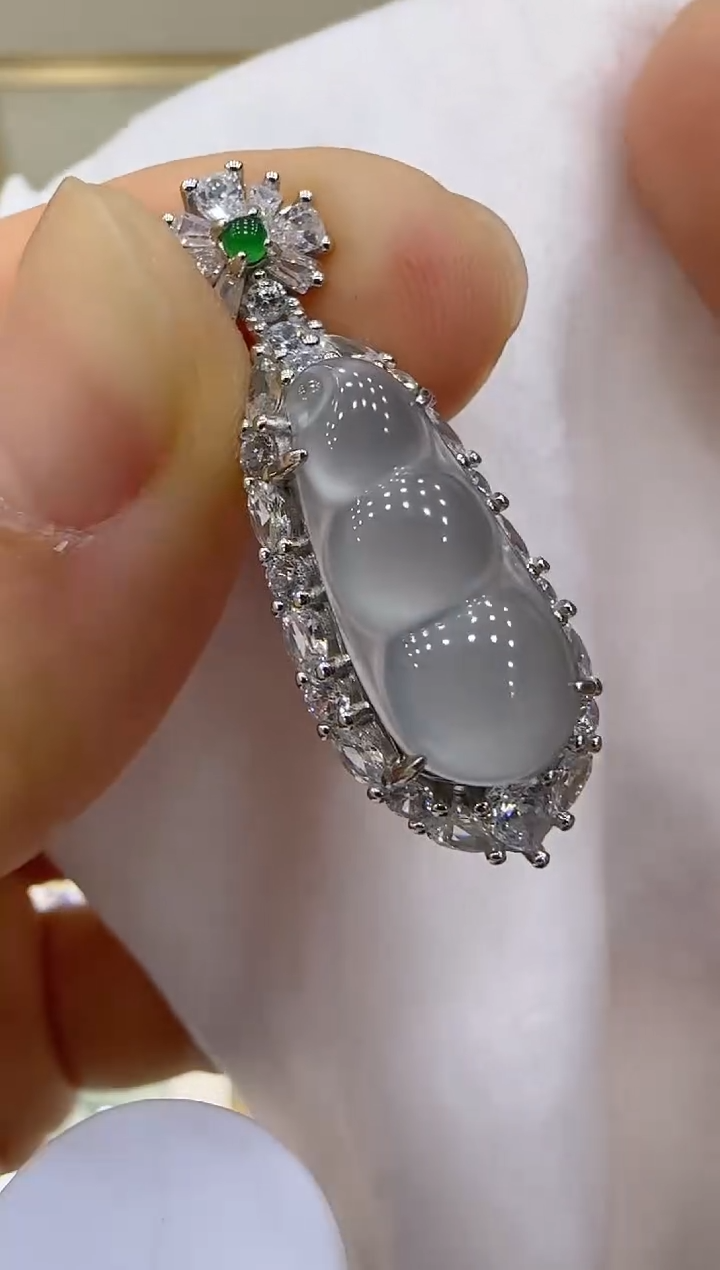 【闪购商品】翡翠吊坠(不含链)银S925镶嵌团购多样性发一件