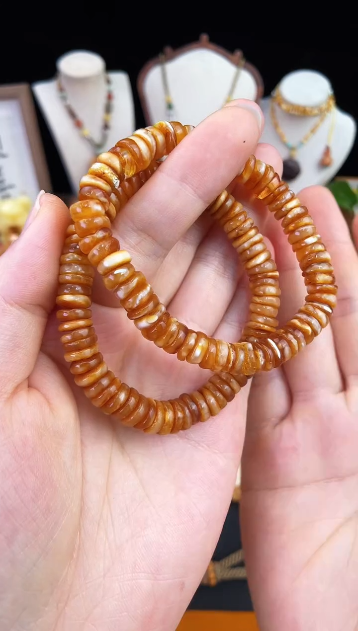 琥珀未镶嵌珠宝奇石多样性发其一